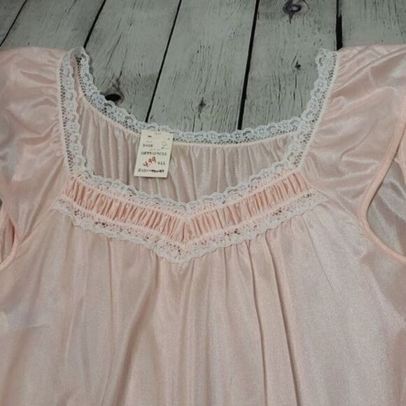 NWT Deadstock Vintage 1960s Barbiecore Pink White Girly Night Gown - Picture 9 of 9